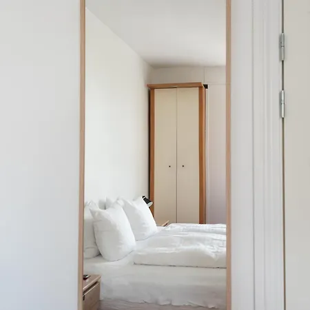 Nora Hotel